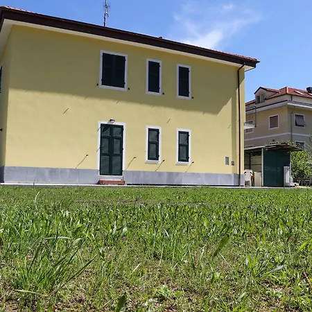 Dom wakacyjny Sunny House